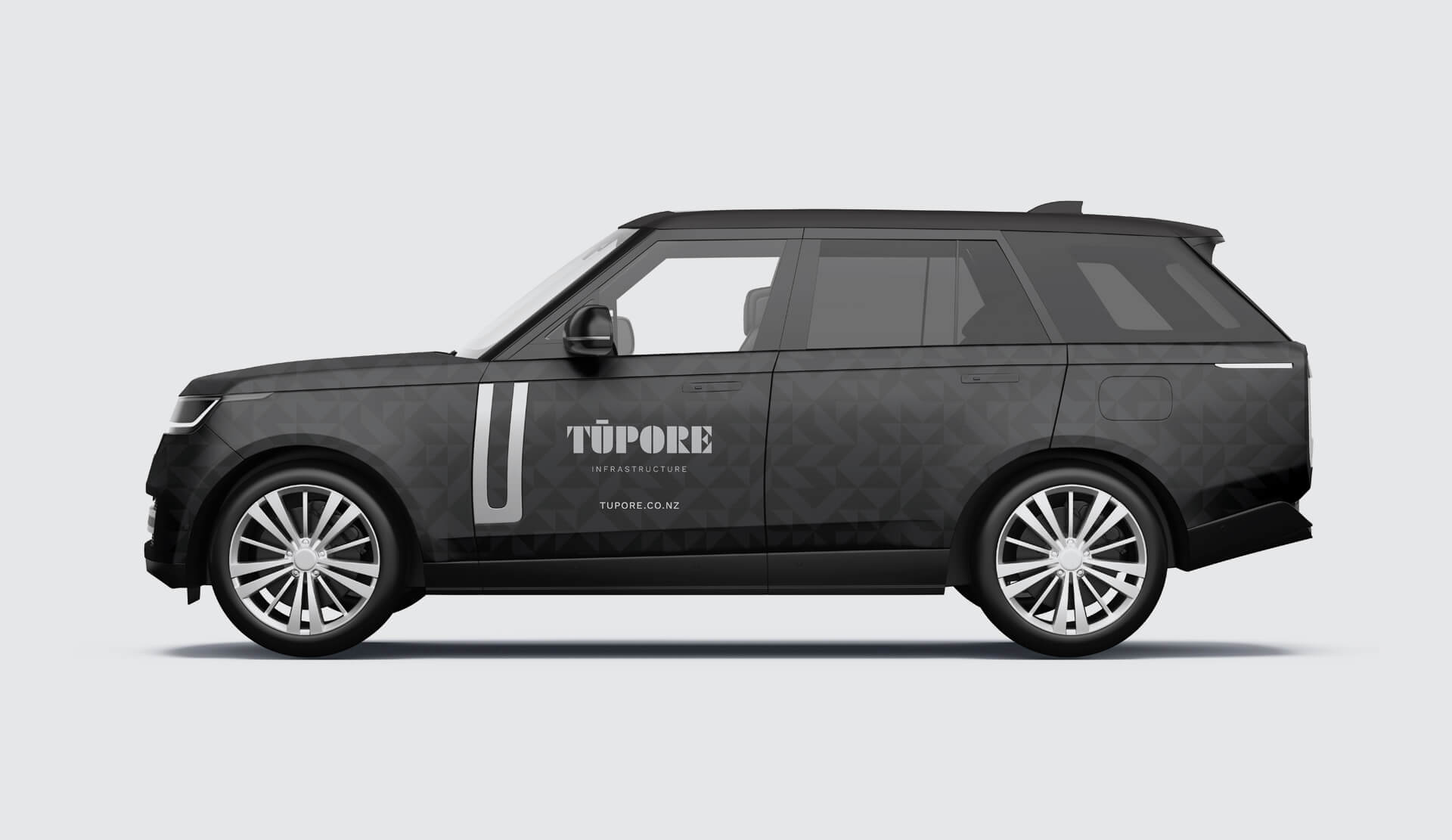 Many-Hats-Tupore-infrastructure-range-rover-full-wrap