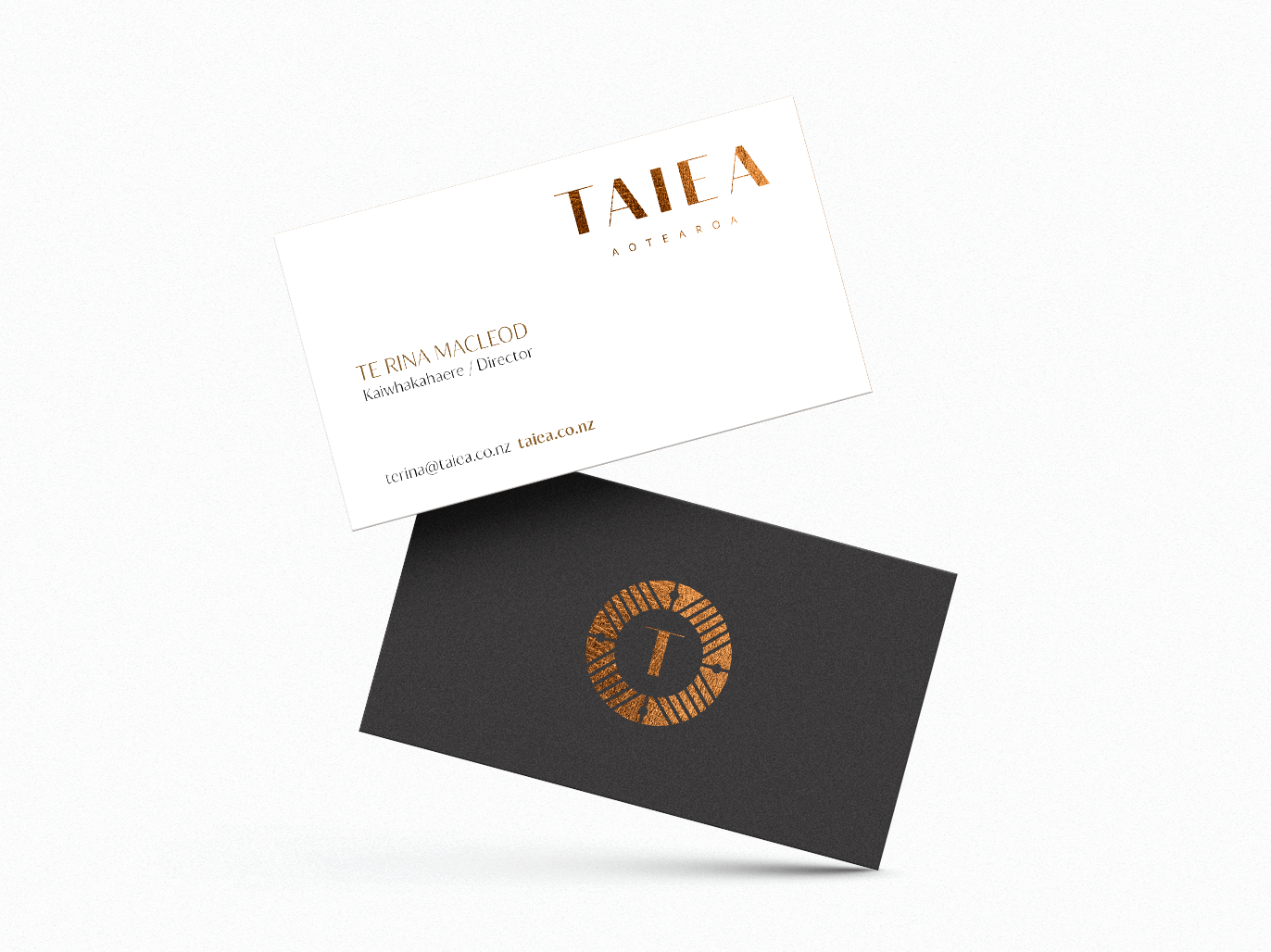 Many-Hats-Taiea-Business-Card-design